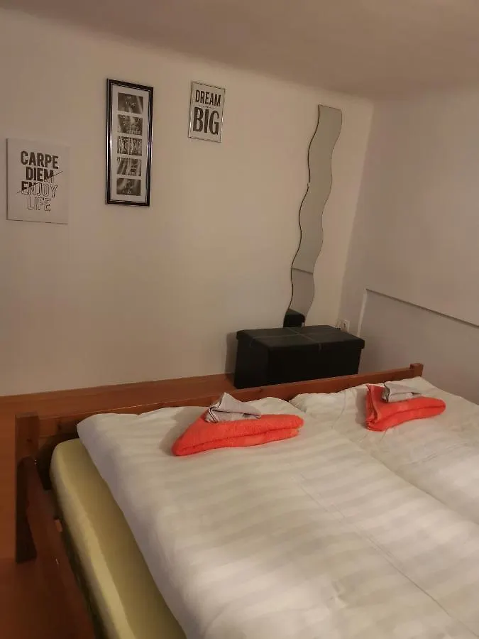 Апартаменты Kucko Apartaman - Эгер Венгрия